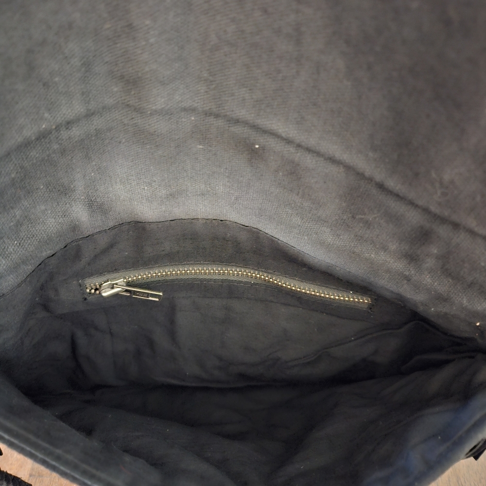 Purse - Picture 2 of 4
